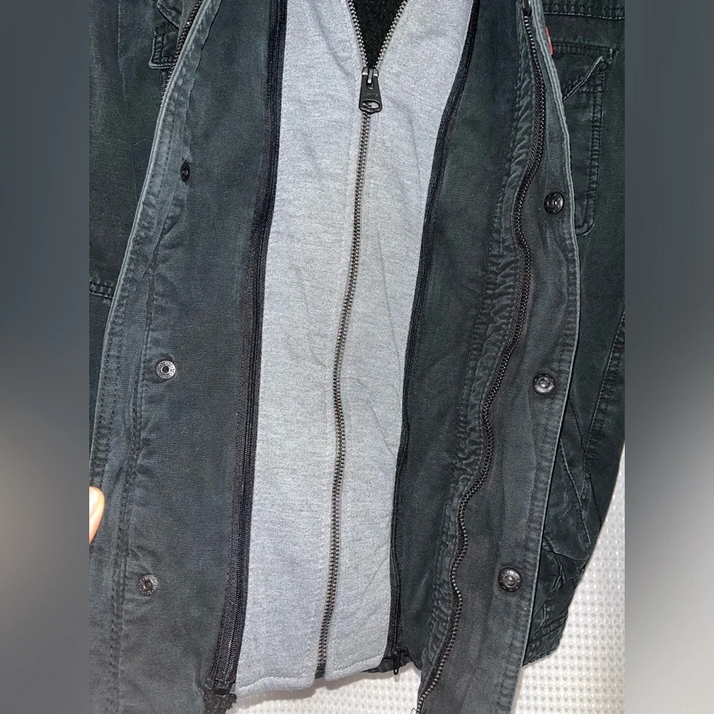 Levi’s Sherpa Lined Chore Jacket with Removable Hooded Sweatshirt; Medium Mens